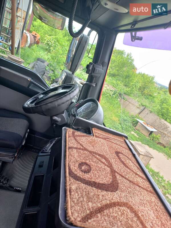 Тягач MAN TGA 2006 в Тростянці