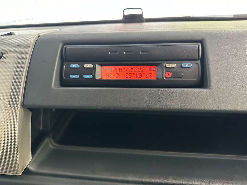 Контейнеровоз MAN TGA 2004 в Гайвороне фото 3 Контейнеровоз MAN TGA 2004 в Гайвороне