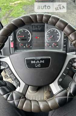 Контейнеровоз MAN TGA 2004 в 