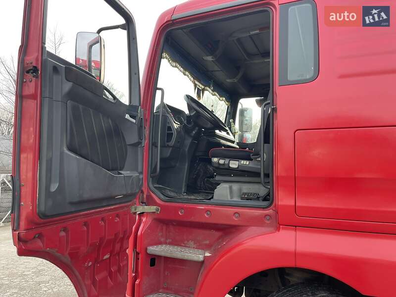 Контейнеровоз MAN TGA 2004 в Вінниці