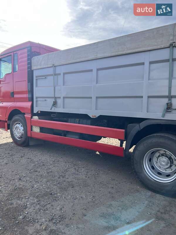 Контейнеровоз MAN TGA 2004 в Вінниці