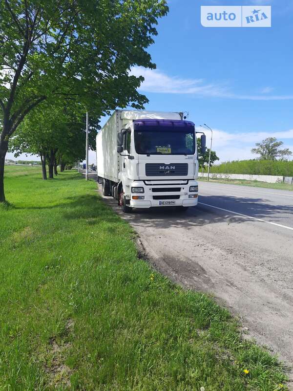 Грузовой фургон MAN TGA 2005 в Днепре