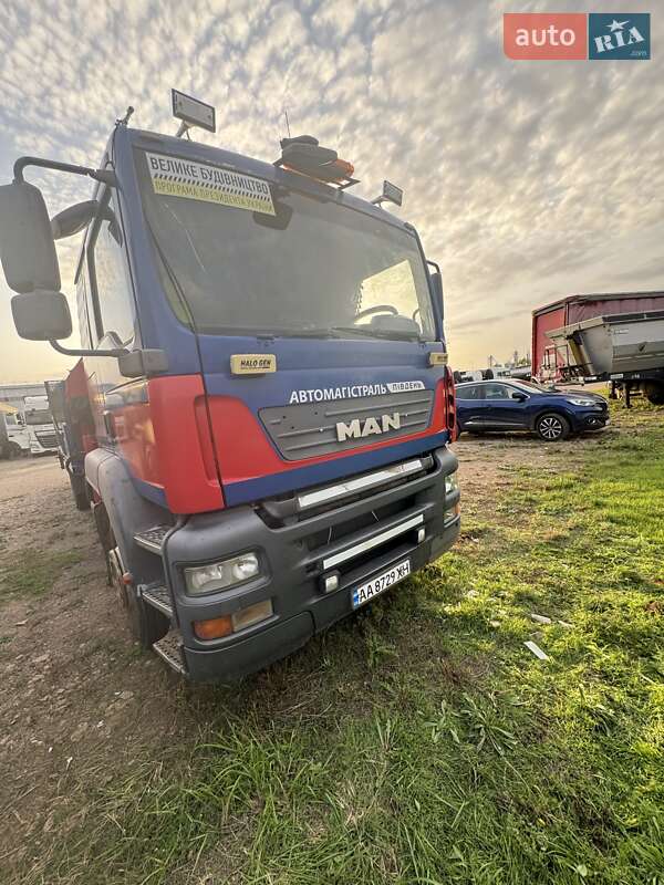 Кран-манипулятор MAN TGA 2003 в Киеве