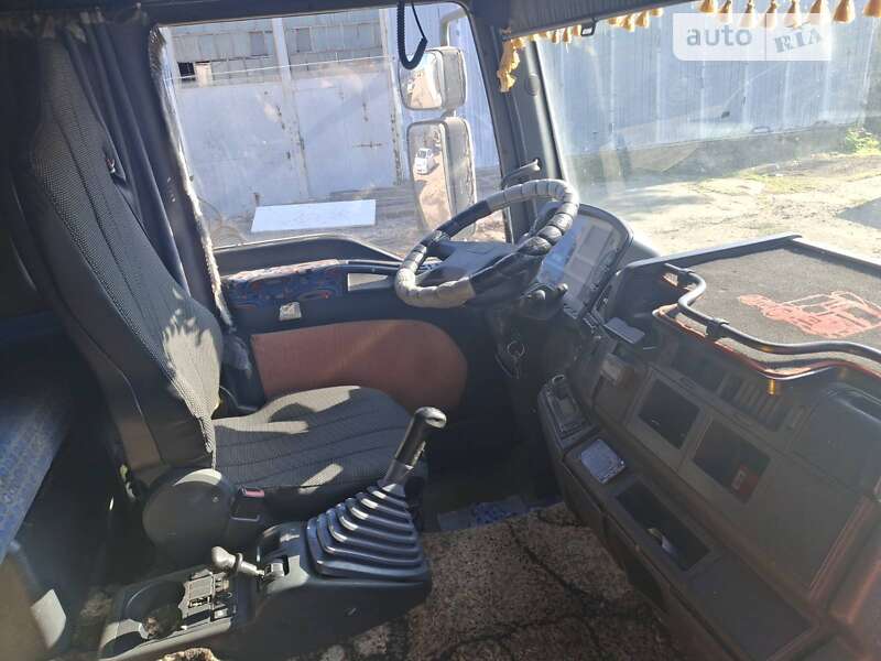 Контейнеровоз MAN TGA 2002 в Николаеве