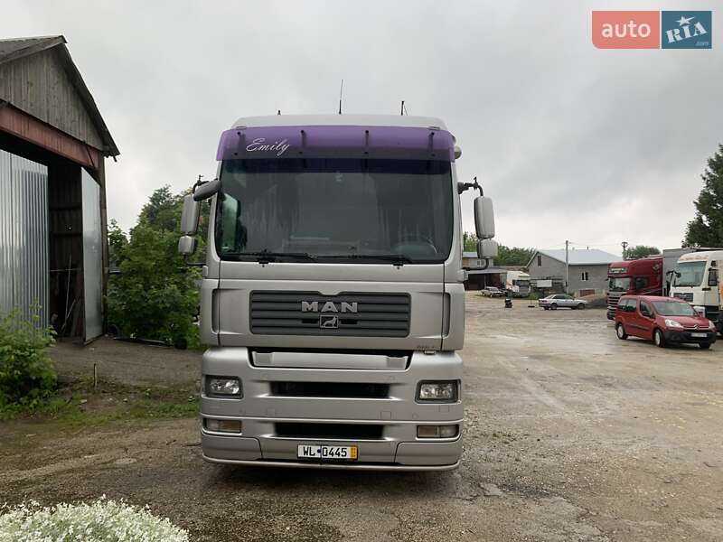 Тягач MAN TGA 2007 в Зборове