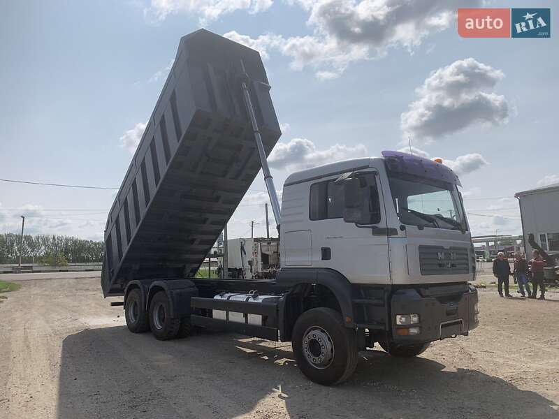 Самосвал MAN TGA 2005 в 