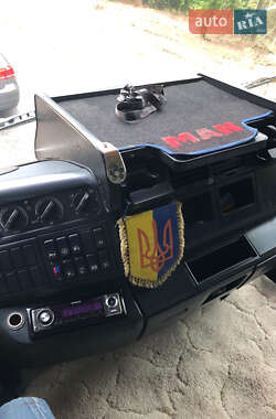 Тягач MAN TGA 2002 в 
