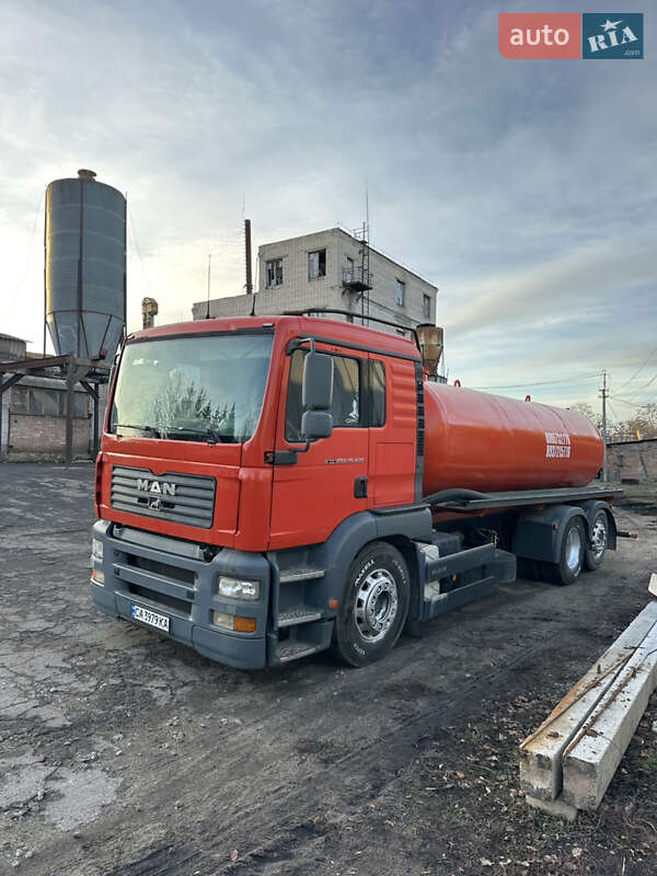 Машина  асенізатор (вакуумна) MAN TGA 2006 в Умані