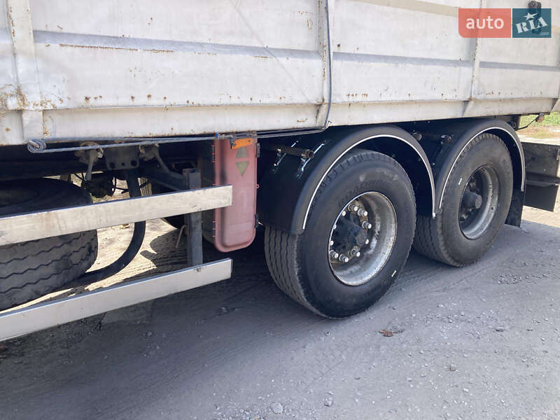 Контейнеровоз MAN TGA 2008 в Днепре