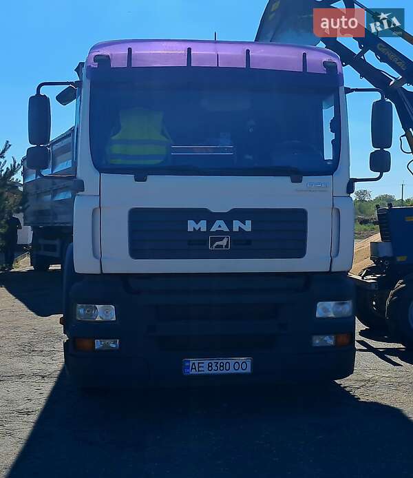 Контейнеровоз MAN TGA 2005 в Магдалиновке фото 24 Контейнеровоз MAN TGA 2005 в Магдалиновке