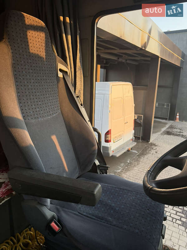 Тягач MAN TGA 2005 в Саврани