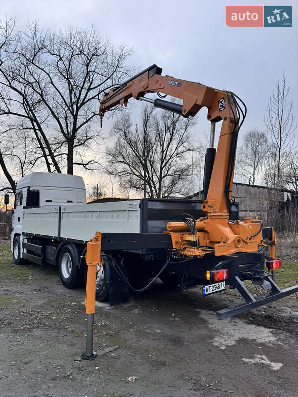 Кран-маніпулятор MAN TGA 2004 в Бурштині