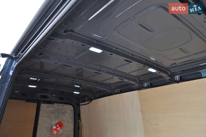 Вантажний фургон MAN TGE 2021 в Києві