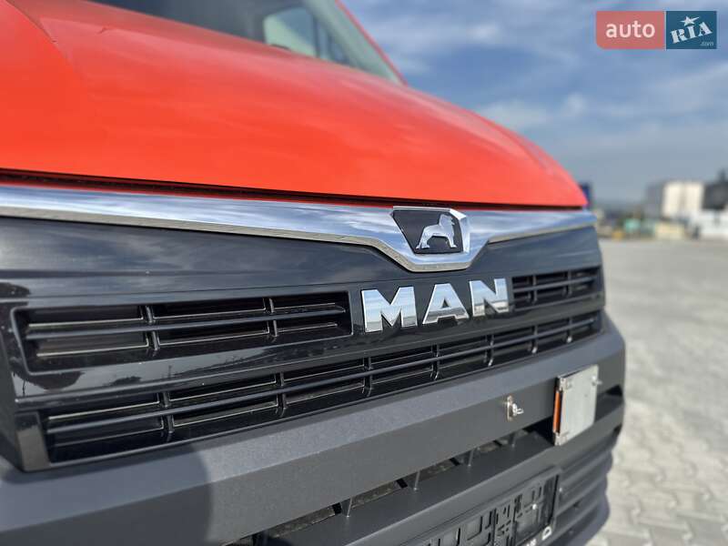 Вантажний фургон MAN TGE 2023 в Чернівцях