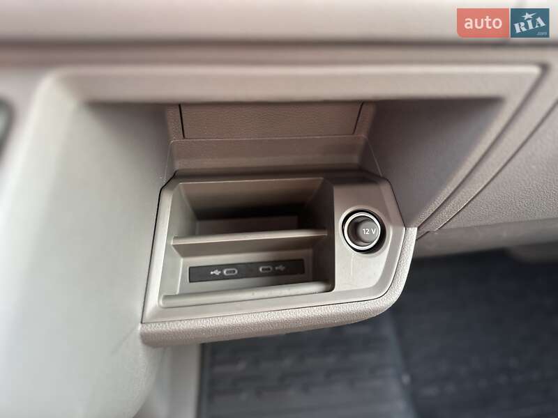 Вантажний фургон MAN TGE 2023 в Чернівцях