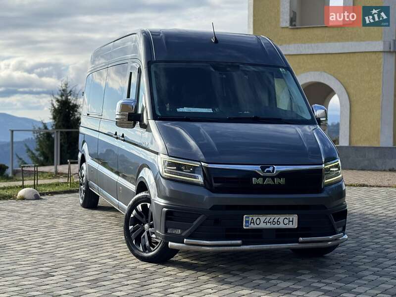 Мікроавтобус MAN TGE 2017 в Міжгір'ї