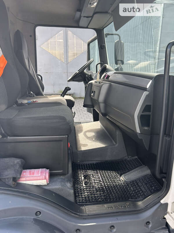 Вантажний фургон MAN TGL 2015 в Львові