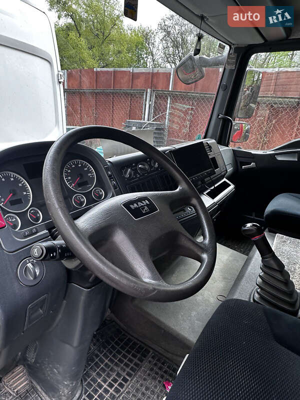 Вантажний фургон MAN TGL 2012 в Харкові