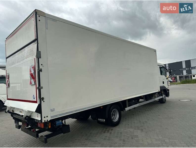 Вантажний фургон MAN TGL 2020 в Бучі