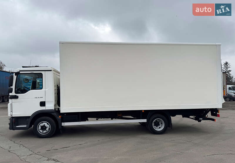 Грузовой фургон MAN TGL 2016 в Ровно