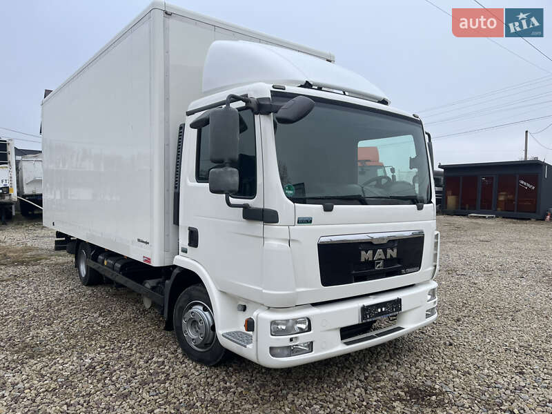 Грузовой фургон MAN TGL 2010 в Бучаче
