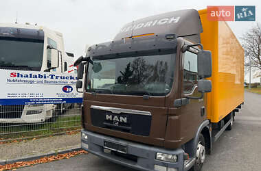 Грузовой фургон MAN TGL 2012 в Долине