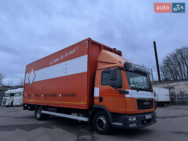 Грузовой фургон MAN TGL 2014 в Ровно