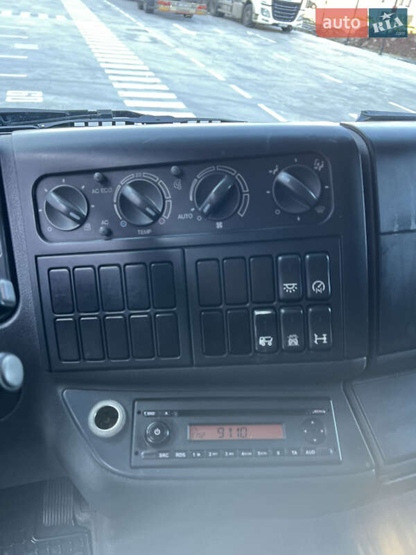 Вантажний фургон MAN TGL 2012 в Львові