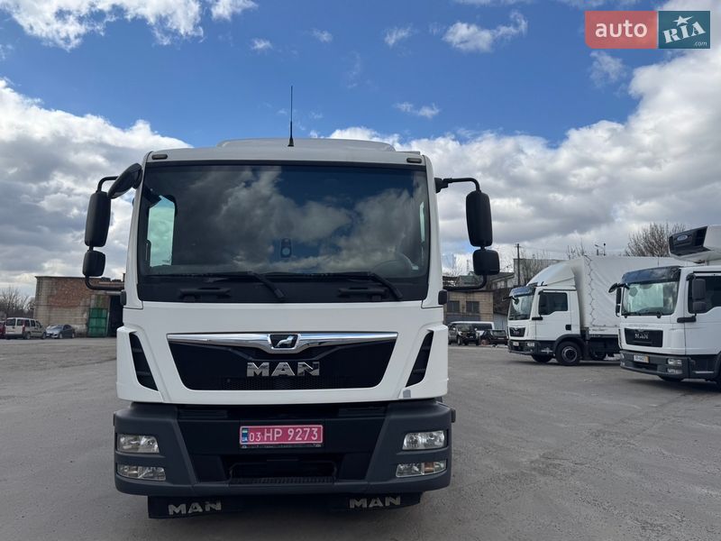 Грузовой фургон MAN TGL 2020 в Ровно