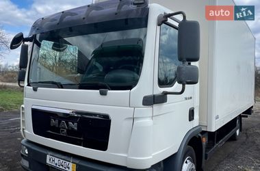Грузовой фургон MAN TGL 2011 в Долине