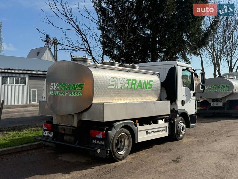 Цистерна MAN TGL 2015 в Оратові