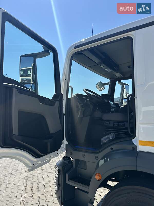 Мусоровоз MAN TGM 2025 в Черновцах