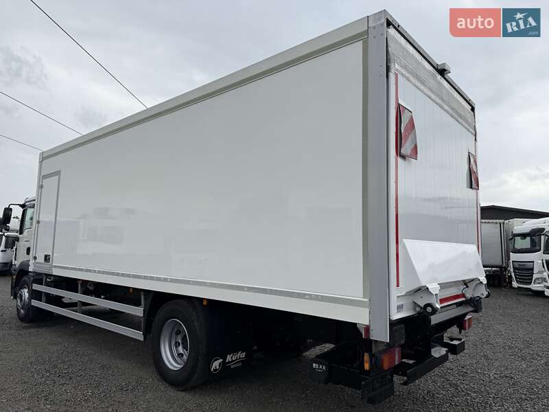 Вантажний фургон MAN TGM 2015 в Луцьку