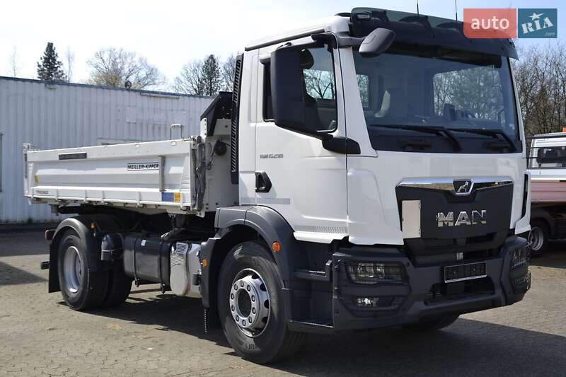 Самоскид MAN TGM 2025 в Чернівцях