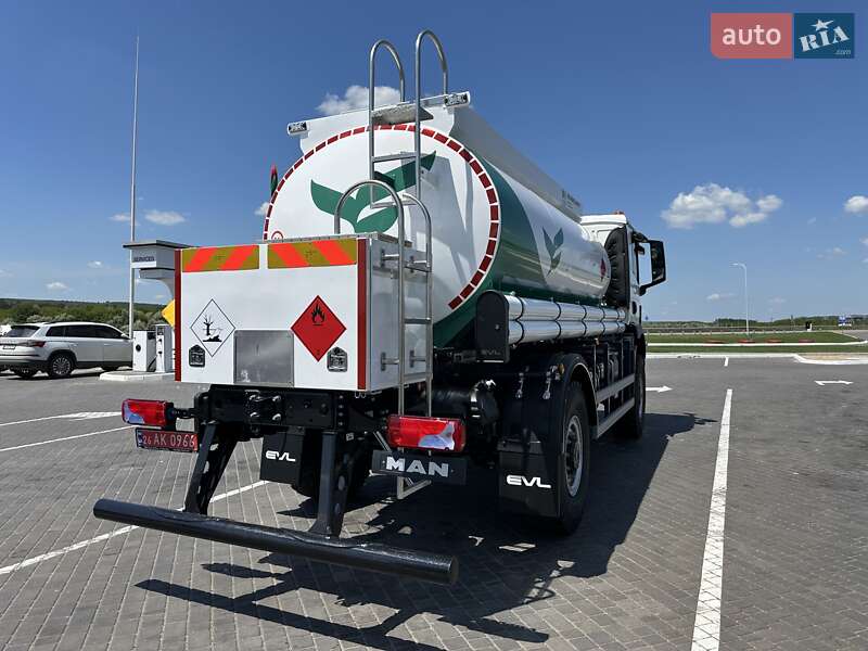 Бензовоз MAN TGM 2025 в Черновцах