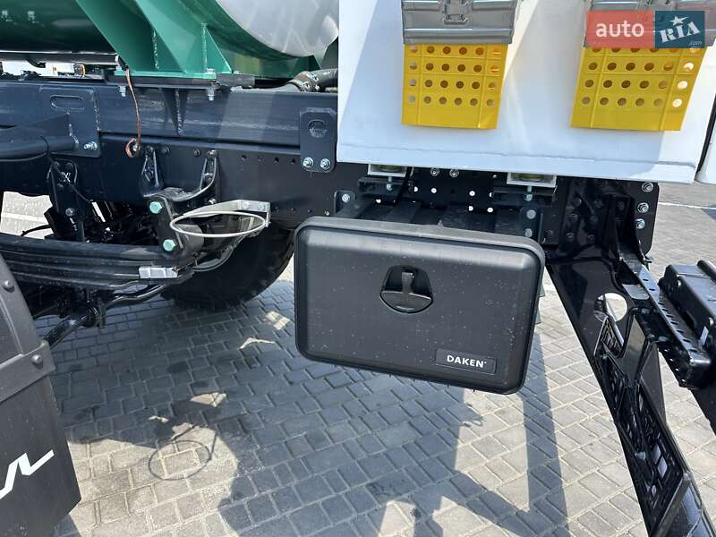 Бензовоз MAN TGM 2025 в Черновцах