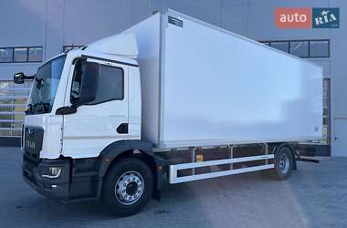 Грузовой фургон MAN TGM 2025 в 