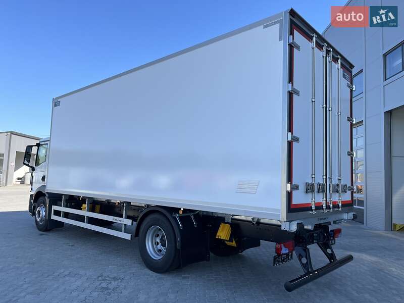 Вантажний фургон MAN TGM 2025 в Чернівцях