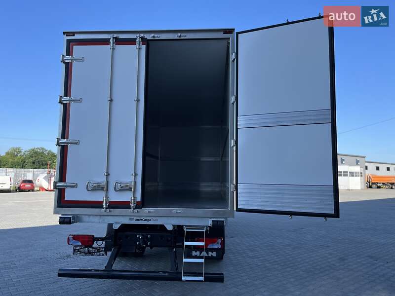 Вантажний фургон MAN TGM 2025 в Чернівцях