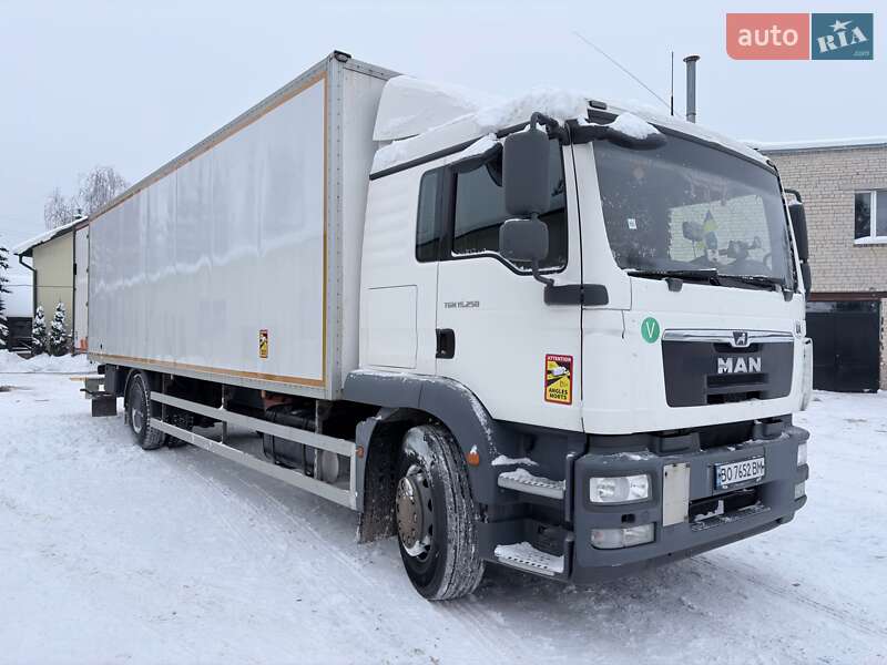 Грузовой фургон MAN TGM 2017 в Тернополе
