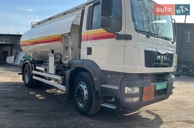 Бензовоз MAN TGM 2013 в Тернополе