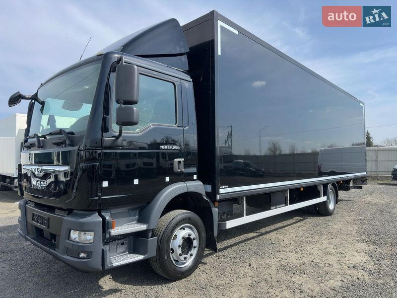 Вантажний фургон MAN TGM 2017 в Луцьку