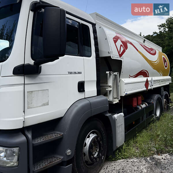 Бензовоз MAN TGS 2011 в Шептицькому