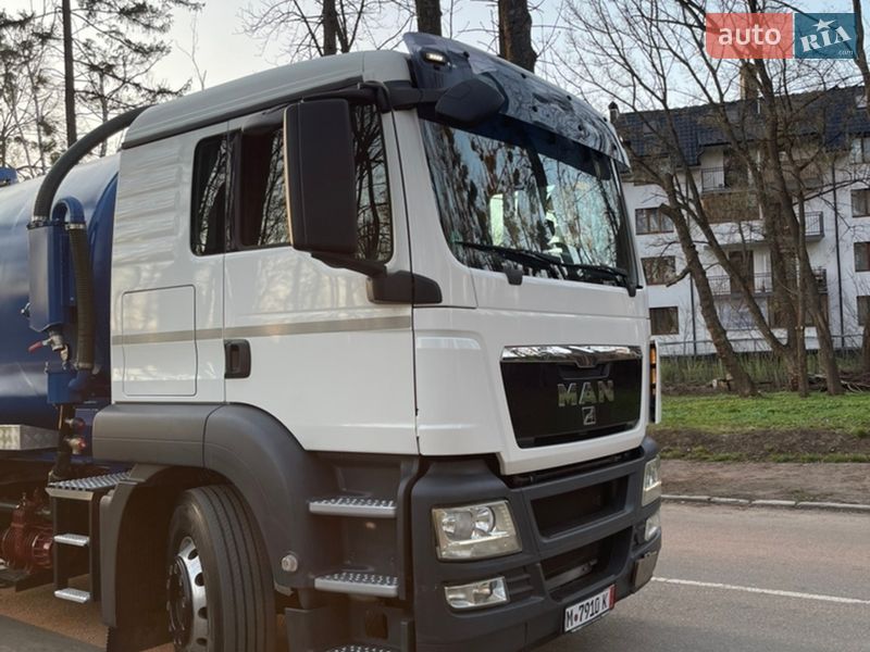 Машина  асенізатор (вакуумна) MAN TGS 2012 в Чернівцях