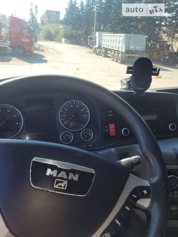Самосвал MAN TGX 2009 в Кривом Роге