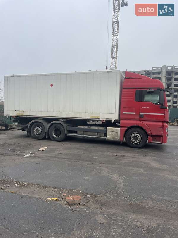 Контейнеровоз MAN TGX 2016 в Києві