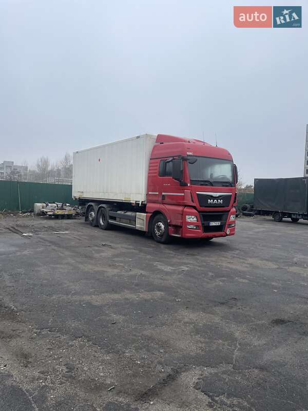 Контейнеровоз MAN TGX 2016 в Києві