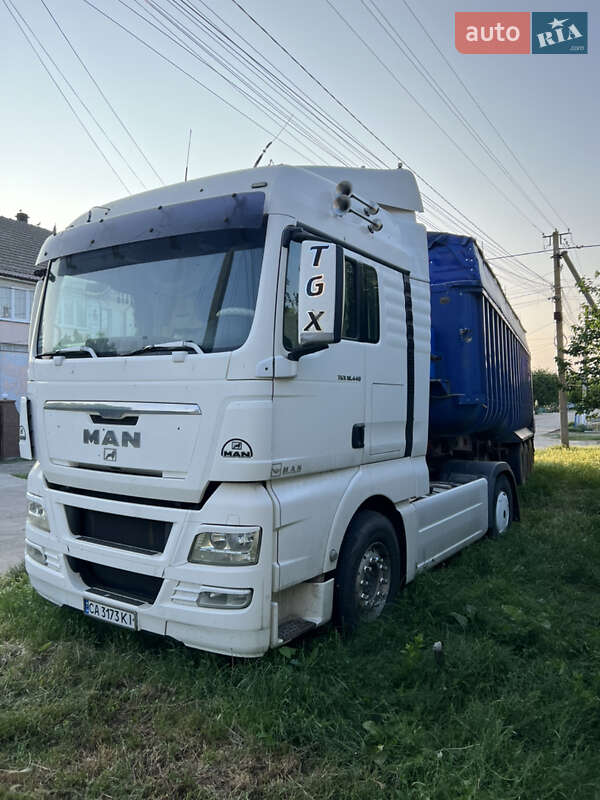 Тягач MAN TGX 2011 в 
