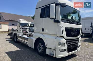 Контейнеровоз MAN TGX 2020 в Черновцах