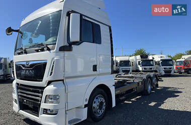 Контейнеровоз MAN TGX 2020 в 